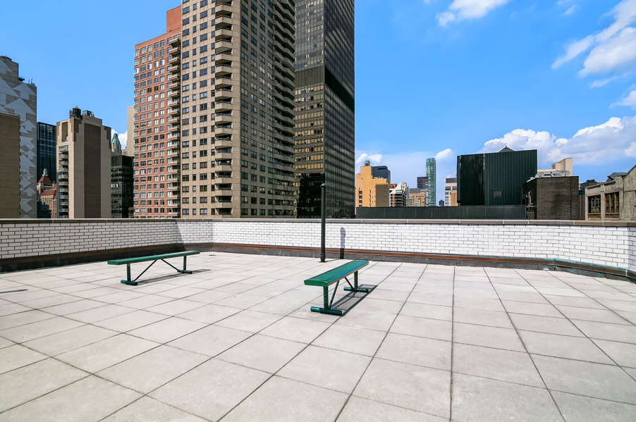 300 East 46th Street Studio-3 Beds Apartment for Rent - Photo gallery 4